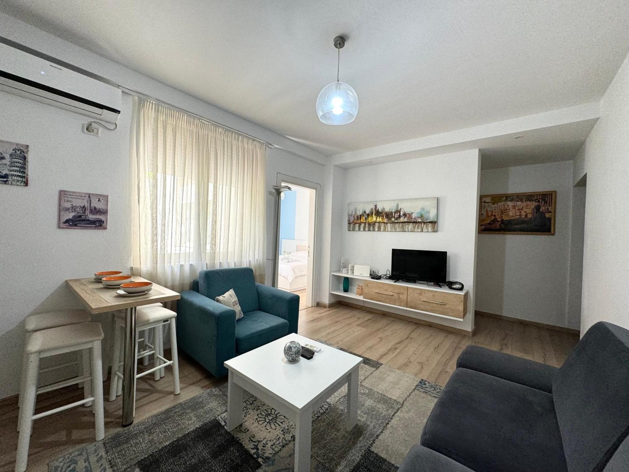 Apartment In The New Bazaar Of Tirana - Hana Blu Eksteriør bilde